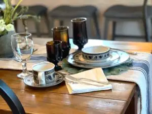 Stonecipher Manor, Livingston, Tennessee. House vacation rental/Southern charm/interior dining area