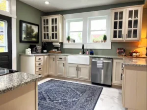 Farm sink & dishwasher
